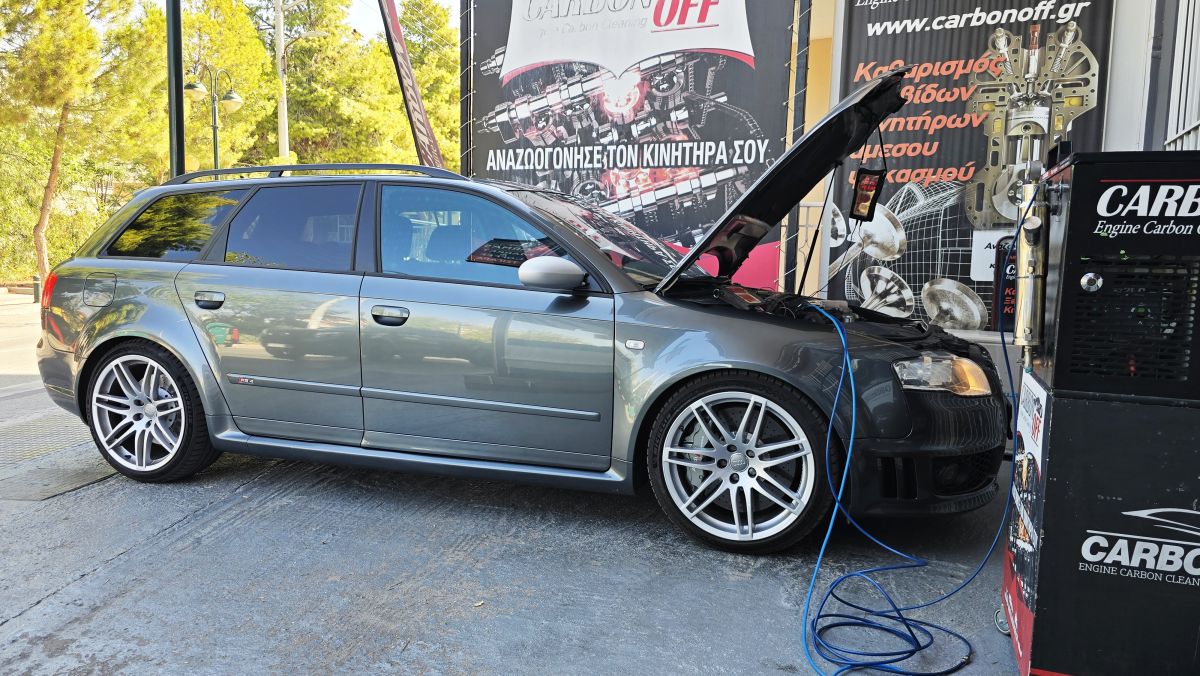 AUDI RS4 FSI 4.2